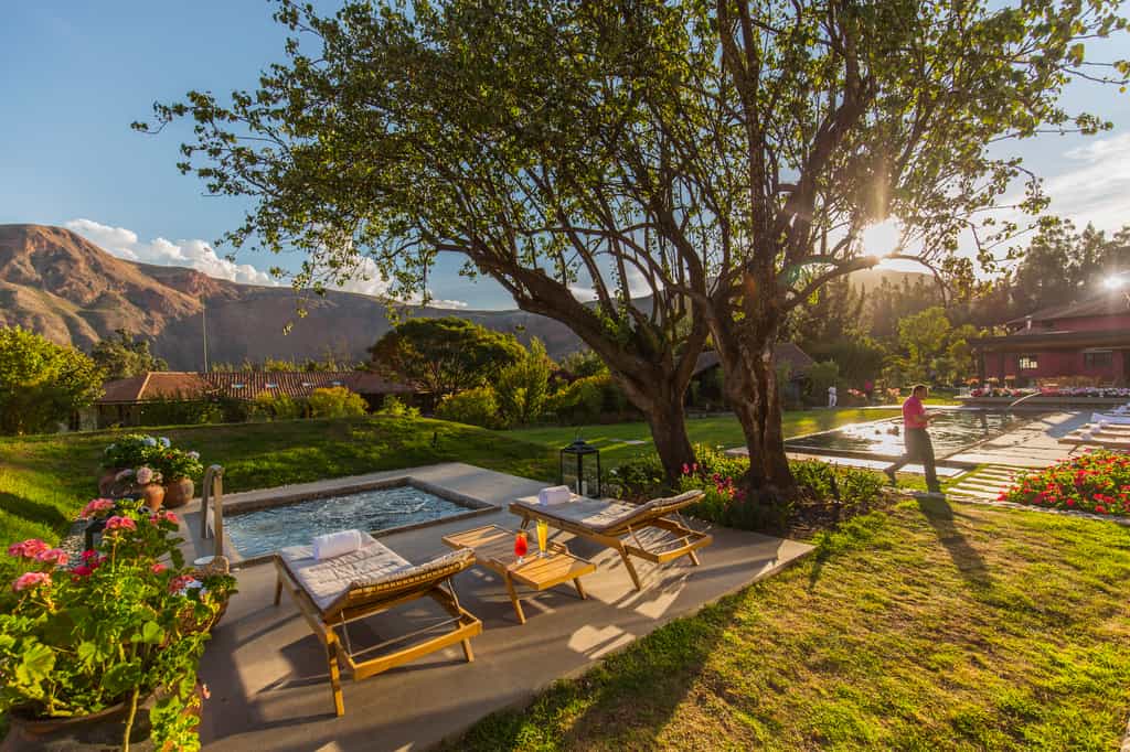 Free  jacuzzi on the Sol y Luna gardens
