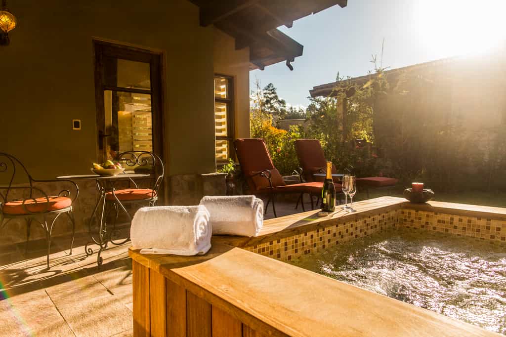 Back  terrace with private  jacuzzi