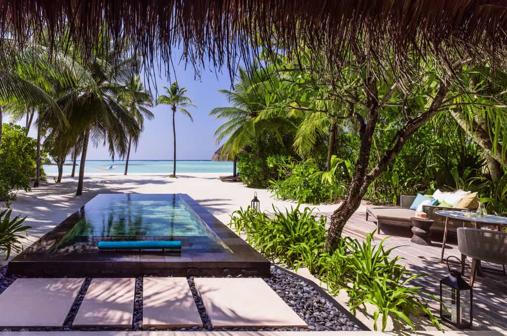 Beach Villa with Pool 