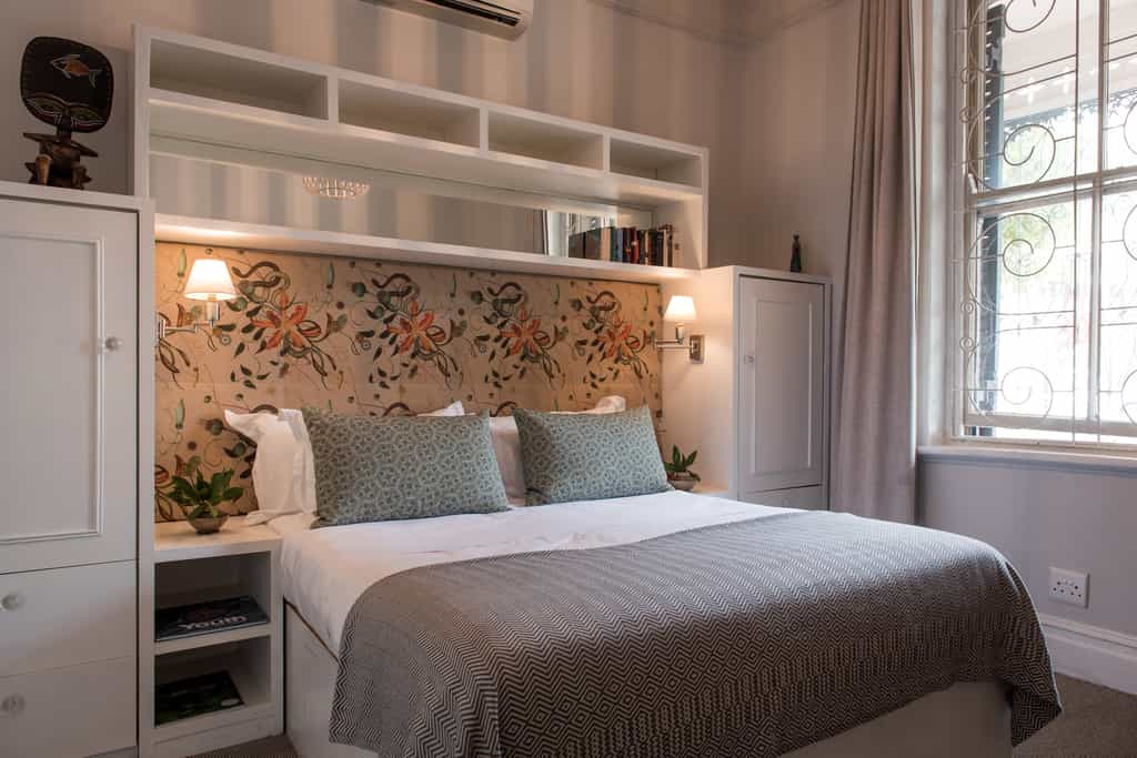 Mini Deluxe Room
