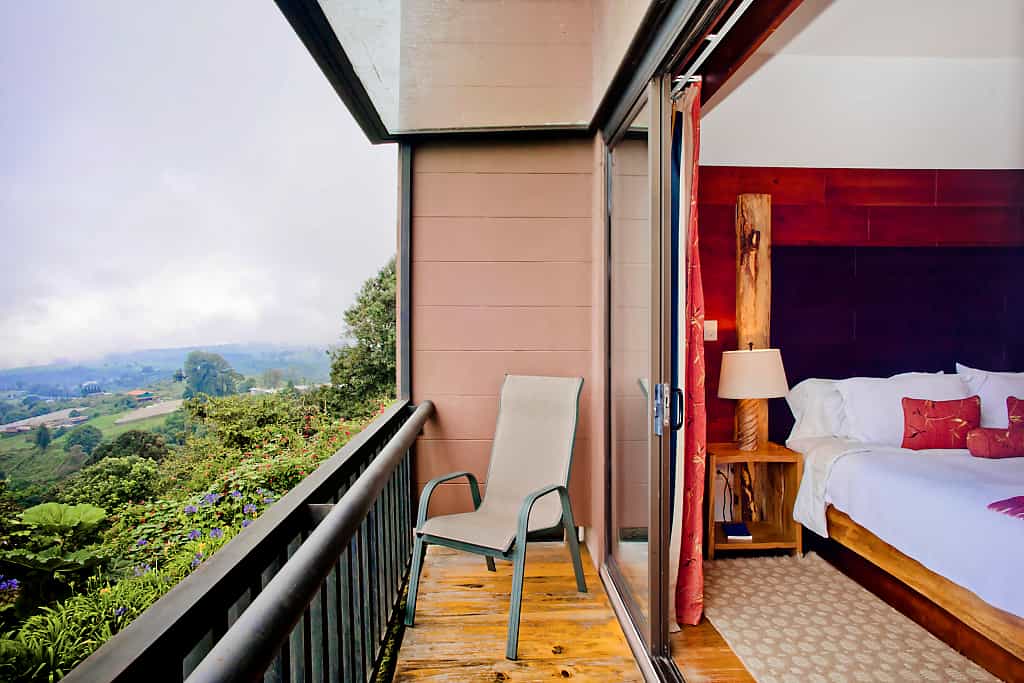 Lodge Room Volcano View Oriole