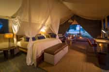 Ruckomechi accommodates guests in 10 spacious en-suite tents