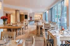 Cape Town Hollow’s restaurant, Eighty-Ate, offers a relaxed and modern dining experience overlooking the Company Gardens and out towards the iconic Table Mountain. This space is complemented by the natural light that floods through the full length folding doors highlighting the natural wooden furniture and enhancing the fresh uncluttered space.Here, the Culinary Team create dishes ranging from light bites and comfort food through to more specialised dishes, accompanied by world-class hand-picked Cape Wines and Craft Beers, catering to every palate.