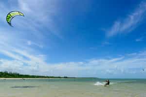 Learn how to surf on a kiteboard in Vilanculos