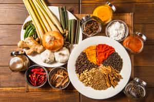 Cook a traditional lunch in a Colombo home