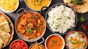 Enjoy a traditional Sri Lankan rice & curry meal