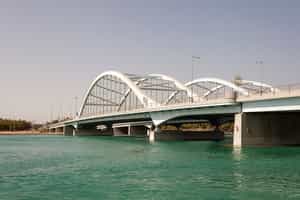 Visit the Maqt’a Bridge