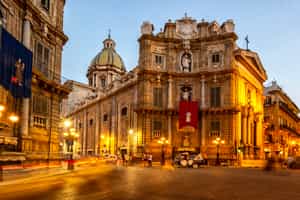 Stroll down the iconic Via Maqueda, Palermo