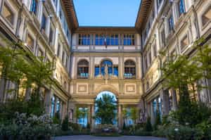 Go on a historic scavenger hunt walk in Florence