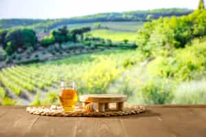 Learn about bees and taste honeys in Langhe