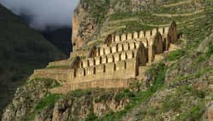 Explore Pinkuylluna Mountain