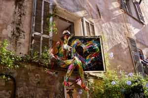 See the galleries of Saint-Paul-de-Vence