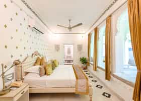 Jagat Niwas Palace