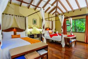 Manatus Lodge