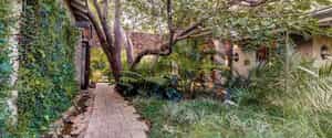 Mbano Manor Hotel Victoria Falls 