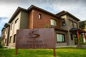 Senderos Suites & Aparts