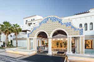 Pine Cliffs Resort