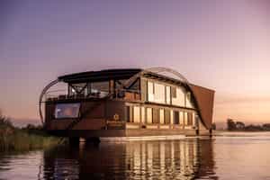 Pangolin Voyager Houseboat