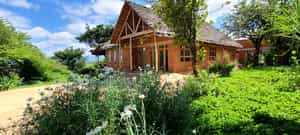 Mamadunia Safari Lodge