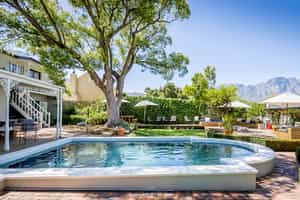 Macaron Boutique Guest House