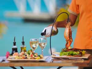 Beach restaurant & bar