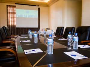 Five function rooms with standard equipment.