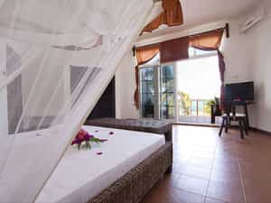 BOUTIQUE  HOTEL