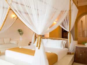 Deluxe Garden (70sqm): located on the first or ground floor these rooms boast a fantastic view of the ocean.  Possibility of intercommunications between two rooms. / Deluxe Ocean view (70sqm):Located on the first or ground floor these rooms boast a fantastic view of the ocean.  Possibility of intercommunications between two rooms. 