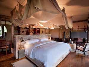 Bedroom at Somalisa Camp