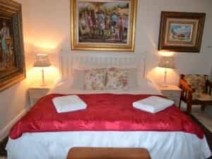Sardyn has a King size bed, shower and huge bath to relax in
