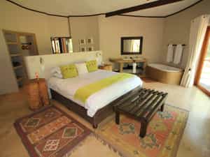 Main Lodge Bedroom