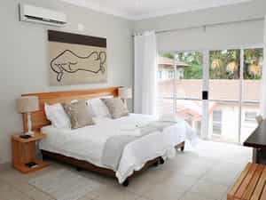 Guests can have either 2 single beds or King Size bed made