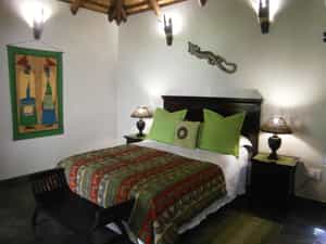 Luxury Queen Suite
