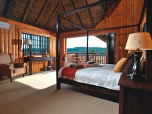 Stunning views into the valley of the bordering Addo Elephant Park from your bed.