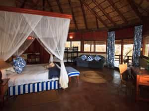 Family unit with Kingsize bed, bunk bed and pull out couch