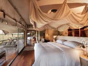 Inter leading bedrooms with patio 