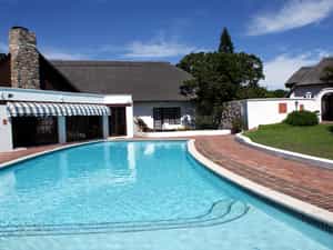 The 17 meter solar heated pool is there for the guests to enjoy. The Breakfast room looks out over the sparkling pool and gardens.