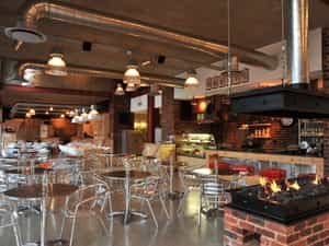 Enjoy fine fusion cuisine and delicacies at Protea Hotel OR Tambo's vibrant a la carte restaurant. Sumptuous English breakfasts, gourmet lunches and appetising dinners are prepared by the skilled chef and his team. Eat inside or on the terrace overlooking the pool.