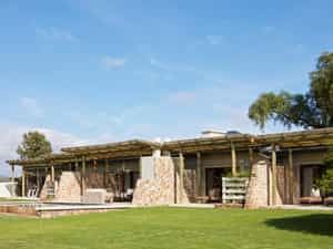 Ideally suited for families of 8 or less with 2 master bedrooms and 2 twin bedrooms, all of which are en-suite