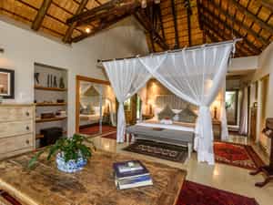 Honeymoon Suite