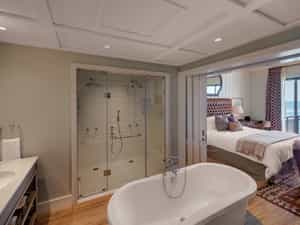 Presidential Suite Bathroom