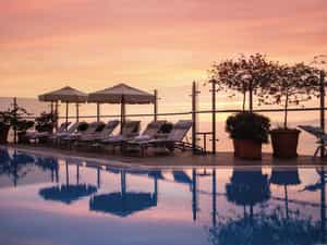 Top deck pool