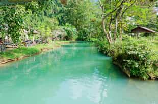 Visit Phu Kham Cave and the blue lagoon
