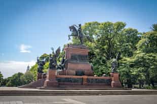 Walk around San Martín Square in Buenos Aires