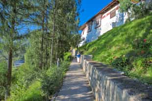 Hike from Buddha Dordenma to Changangkha Lhakhang