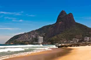 Hike to Dois Irmãos Mountain (Two Brothers)