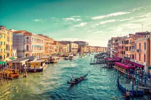 Learn about the Rialto area's history in Venice