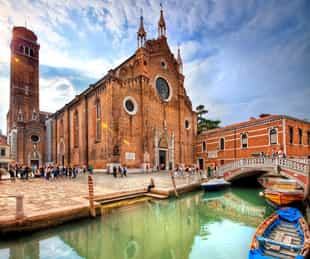 Discover the many historic churches of Venice