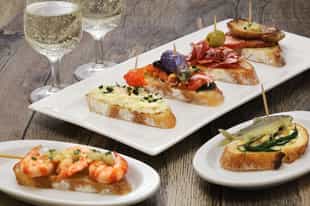 Taste the local delicacies on a tour in Venice