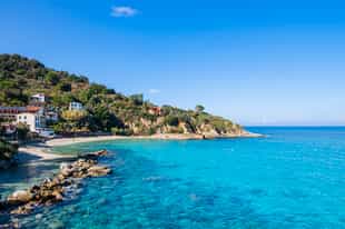 Discover the pristine beaches of Isola d'Elba 